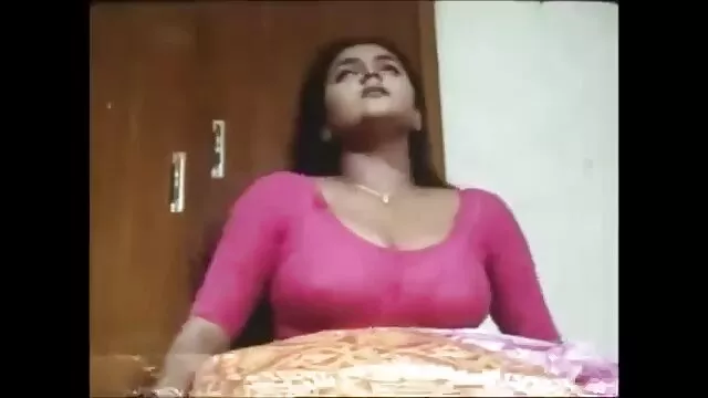 فیلم سکس زوری از مقعد انفرادی با بیبی سکسی که در حال مبارزه است توسط ارسال شده