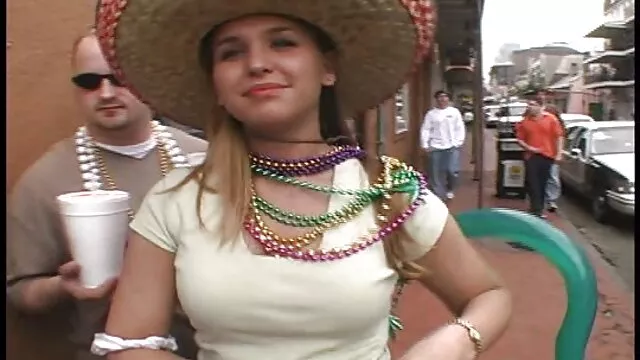 صحنه ژست گرفتن با آلیسا سکسی فیلم سکس زوری گروهی از 18 VideoZ